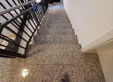 Balkone, Terrassen und Treppen Bild